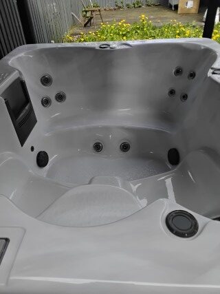 Vita Spa 4 Seater - DL-DN8