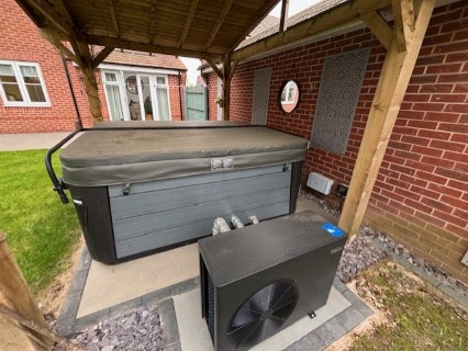 Roma Hot Tub with Balboa PFDJJ-11 Control - SJ-B50