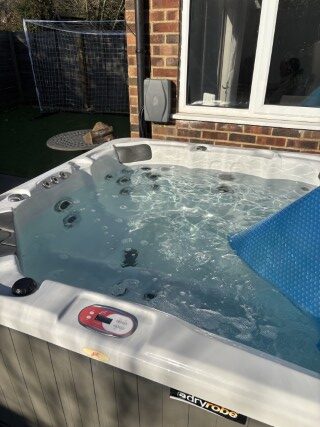 Just Hot Tubs New Forest - RC-RG14
