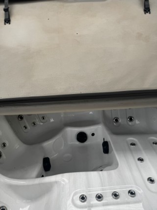 61d85878-cb0d-4cfe-b52b-f3eb07870fc4