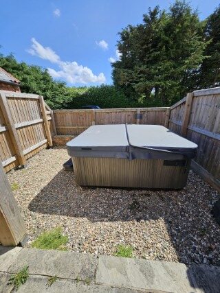 Hot-Tub-in-position-1