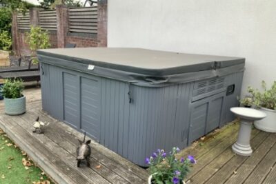 Hydropool 6 Seater 2.4m x 2.4m - VB-WS14