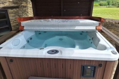 Jacuzzi J200 series 4 Seats/ 1 Lounger - IB-GL9