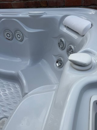 2eadb6d5-79d1-4b4d-b1ea-1b32d5d7f0ea