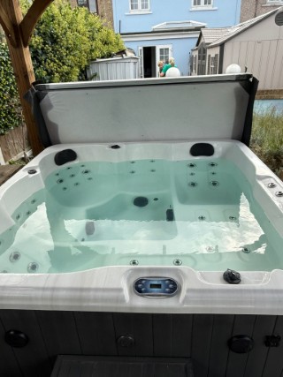 43e8f40b-f9aa-423c-b0a2-286389502325