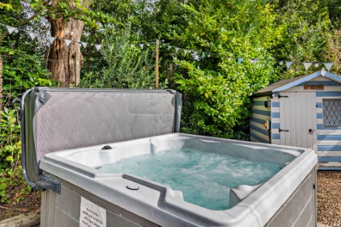 8562235-exterior06-800