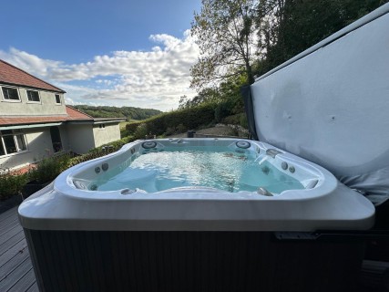 b99352d6-8c38-4b30-bc9b-3402bc9c8664