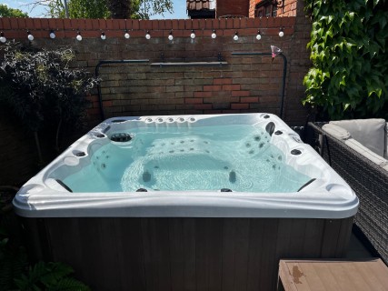 e487fbfd-ce75-4504-b4ce-847828afdc55