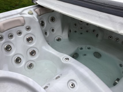 a5d21051-7fc0-41da-8405-974505a02bef