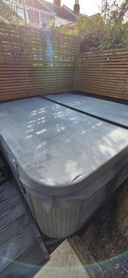 hot-tub-lid